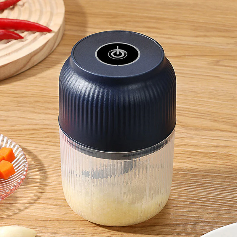 📢📢50 % de réduction !! ⏰🔪✨ 300ML Hachoir et Broyeur à Ail Électrique Sans Fil – Multifonctionnel & Portable 💪🍽️ - Image 8