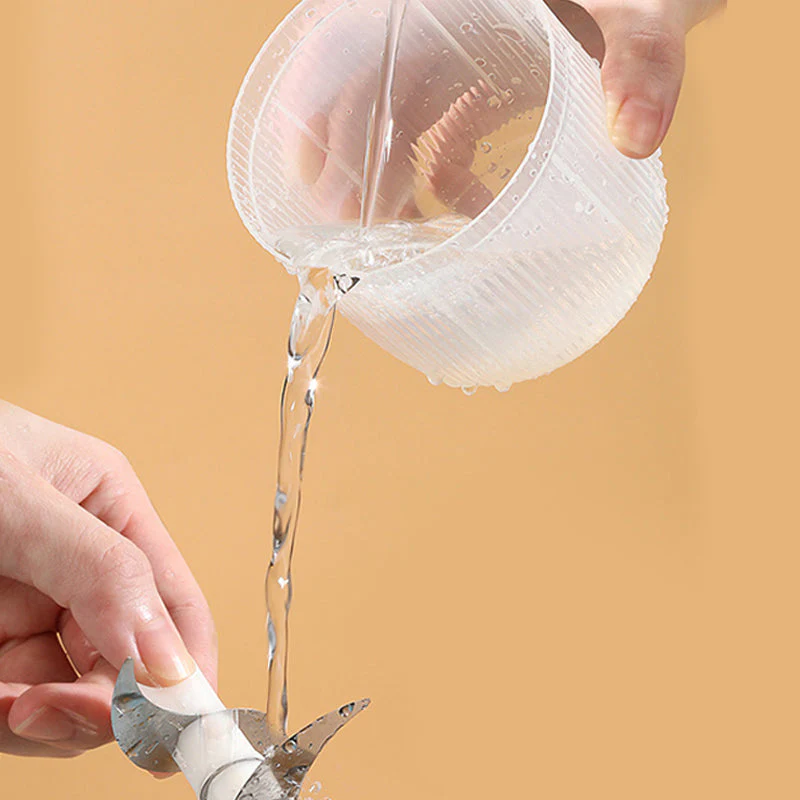 📢📢50 % de réduction !! ⏰🔪✨ 300ML Hachoir et Broyeur à Ail Électrique Sans Fil – Multifonctionnel & Portable 💪🍽️ - Image 9