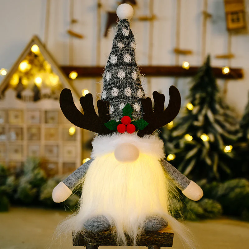 Décoration de Noël à suspendre : guirlande lumineuse avec des gnomes sans visage - Image 15