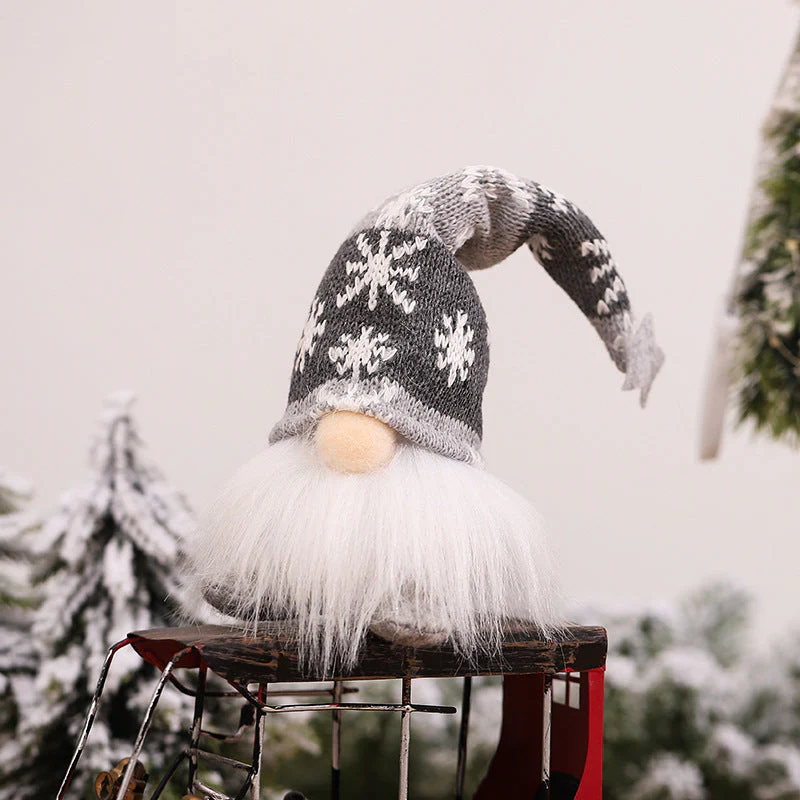 Décoration de Noël à suspendre : guirlande lumineuse avec des gnomes sans visage - Image 18
