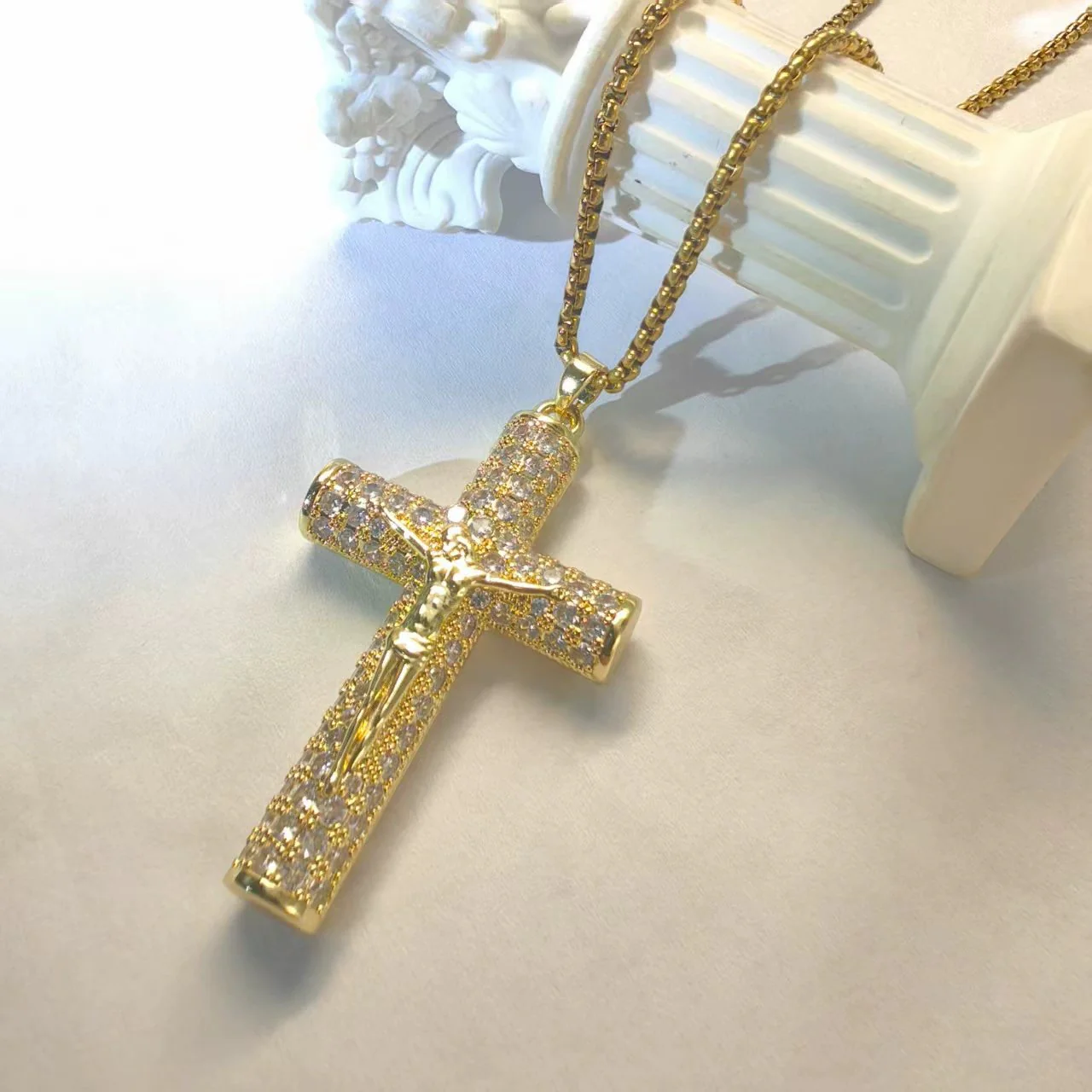 📢📢50 % de réduction !!! 💖✝️Collier pendentif crucifix Jésus - Image 9