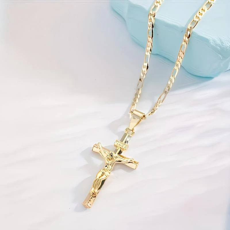 ✝️ 60% DE RÉDUCTION ! ✨ Collier Crucifix en Or – Motif INRI Détaillé, Chaîne Figaro Ajustable & Finition Éclatante 💛 - Image 2