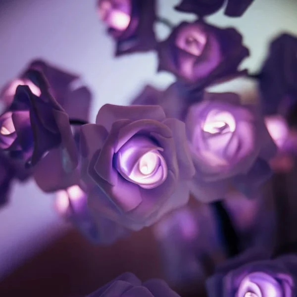 📢📢50 % de réduction !! ⏰🌹✨Veilleuse arbre avec motif fleur de rose, lampe de table alimentée par USB - Image 13