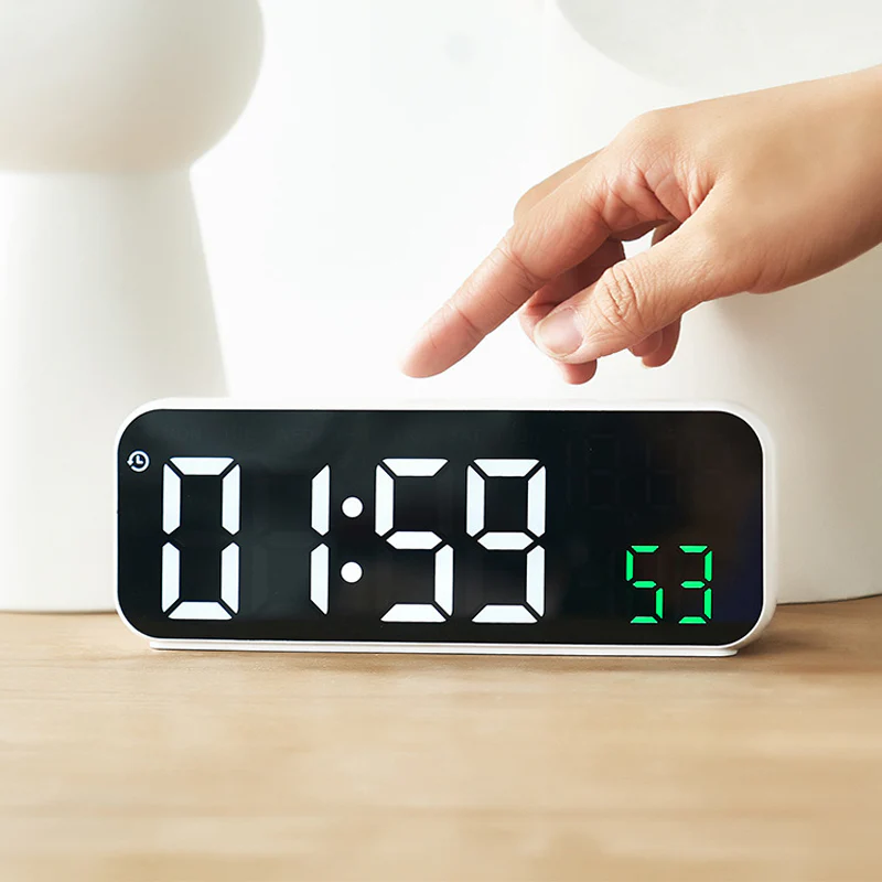 📢📢50 % de réduction !! ⏰ Moniteur intelligent de pièce – Réveil LED avec température, double alarme & affichage clair pour chambre/bureau 🌡️🌙 - Image 6