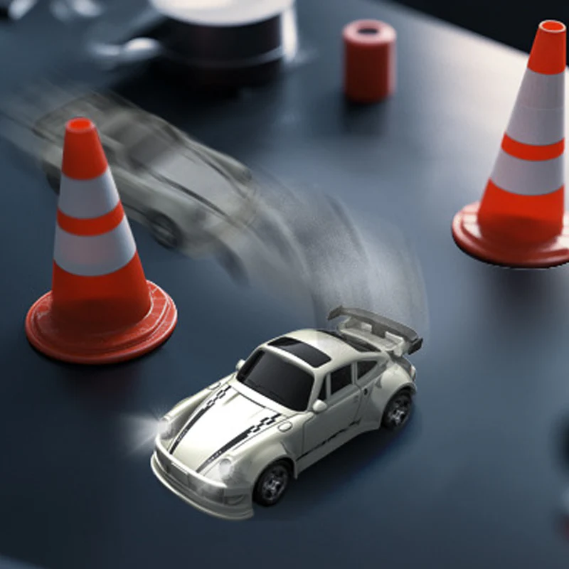 📢📢60 % de réduction !! ⏰Rechargeable Mini Desktop RC Drifting Car - Image 6