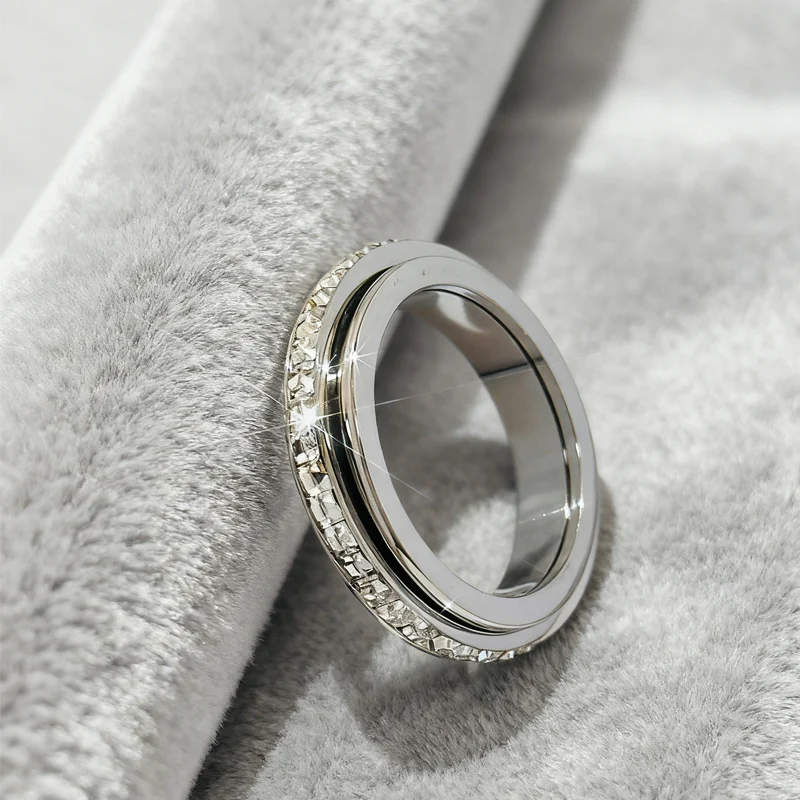 📢📢50% DE RÉDUCTION !!! 🎅Bague tournante en acier titane avec zircone - Image 2