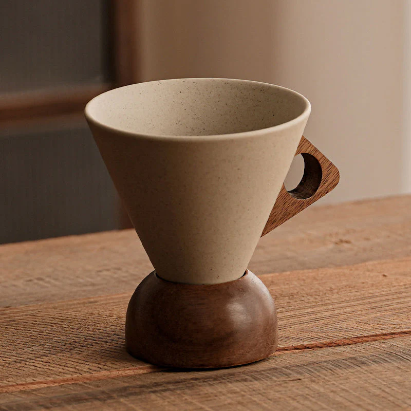 Tasse à café vintage avec anse en bois et soucoupe - Image 12