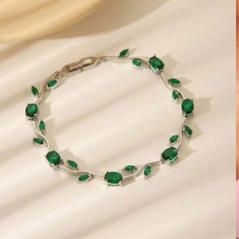 đ„Grande venteđ„Bracelet Ă breloques dĂ©licat en forme de feuille pour femme - Image 15