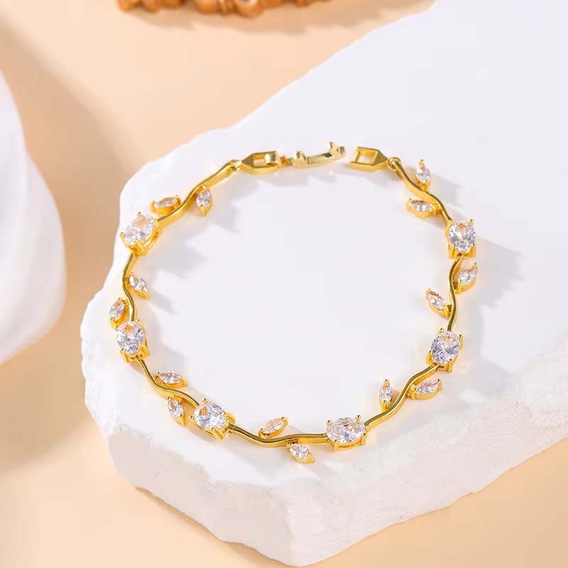 đ„Grande venteđ„Bracelet Ă breloques dĂ©licat en forme de feuille pour femme - Image 9