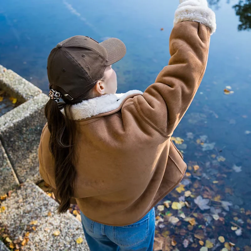 📢📢60 % OFF !! ⏰Women’s Fashion Reversible Winter Jacket - Image 4