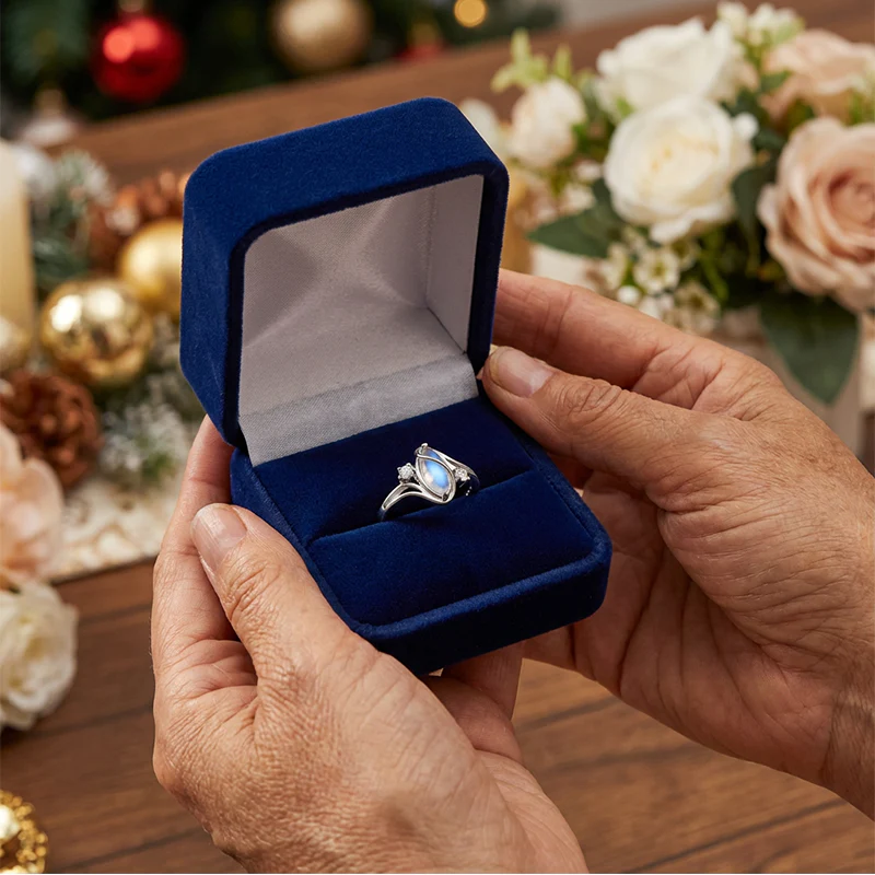 đąđą50 % de rĂ©duction !! â° Bague gĂ©omĂ©trique ovale en pierre de lune avec accents de zirconia â Mystique, Ă©tincelante et Ă©lĂ©gance intemporelle ! đâš